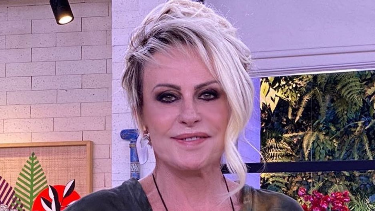 Ana Maria Braga posta foto produzida e brinca: ”Não é só o Luciano que tem seus dias de Beyoncé”