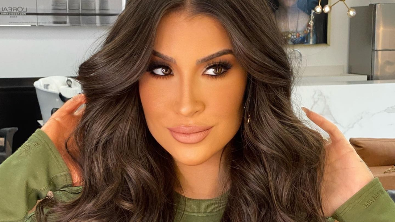 Radicalizou! Bianca Andrade impressiona a web ao surgir com o cabelo curtinho e mais claro