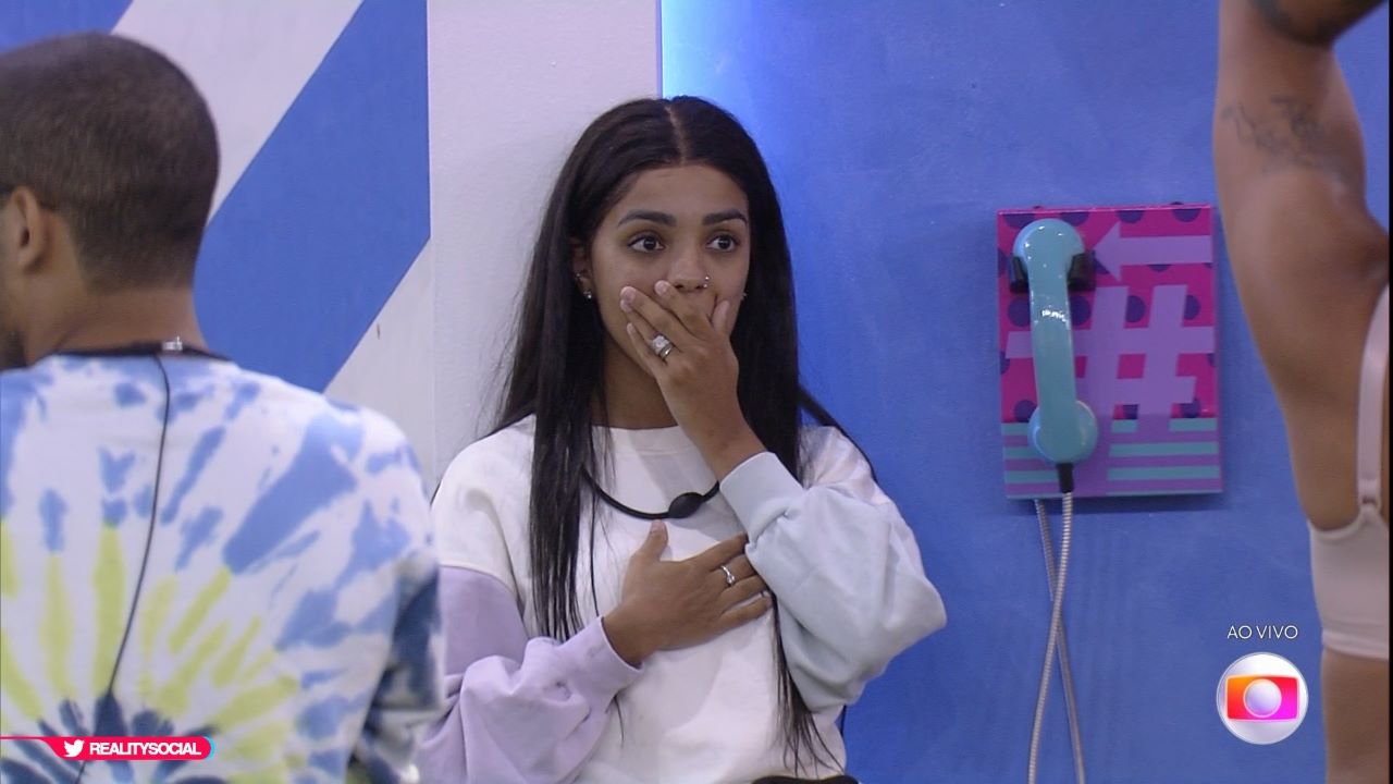 BBB 22: Big Fone toca pela primeira vez, Brunna Gonçalves atende e Gustavo Marsengo está no paredão