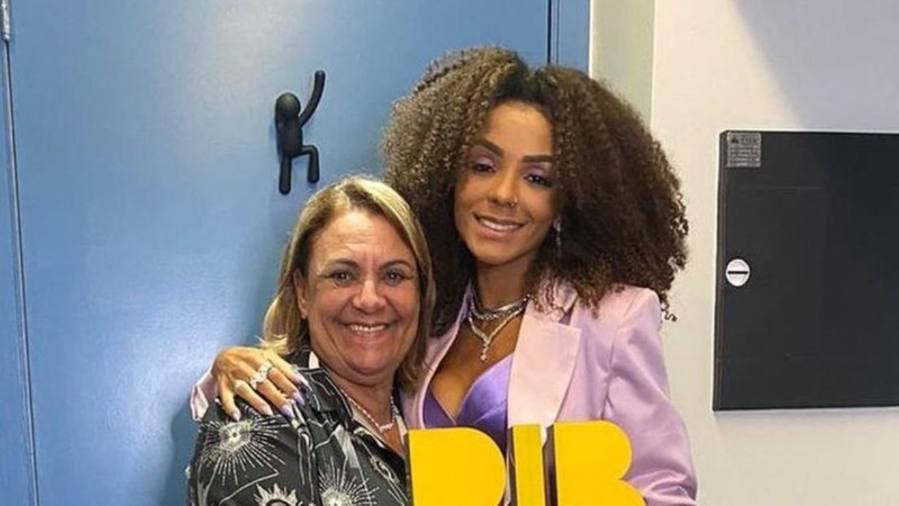 BBB 22: Mãe de Brunna Gonçalves pede a permanência da filha no reality: ”Fora Gustavo”