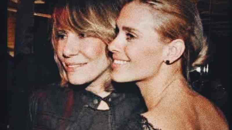 Carolina Dieckmann celebra aniversário de Renata Sorrah: ”Memórias que construímos juntas”