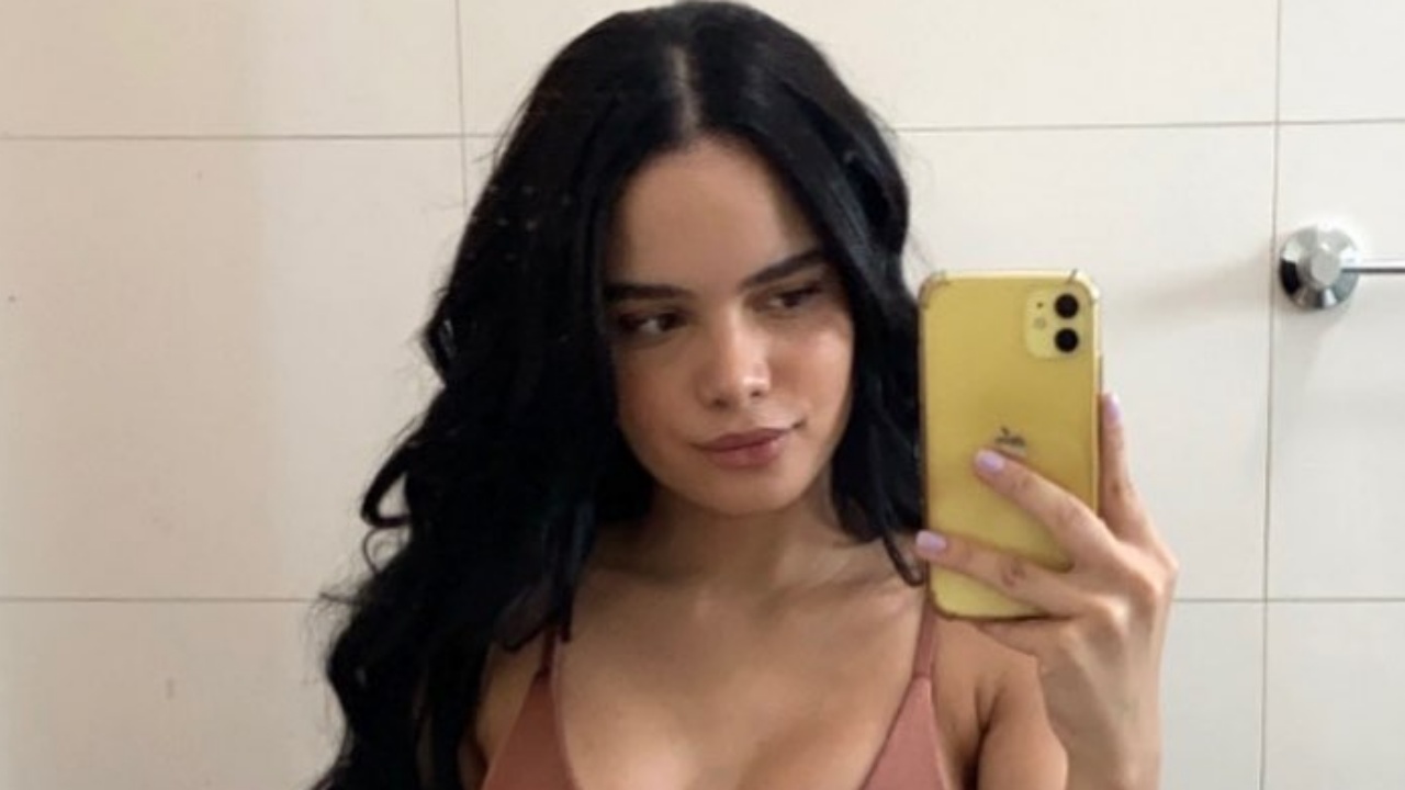 Carol Macedo exibe corpão ao compartilhar clique de biquíni: ”Maravilhosa”