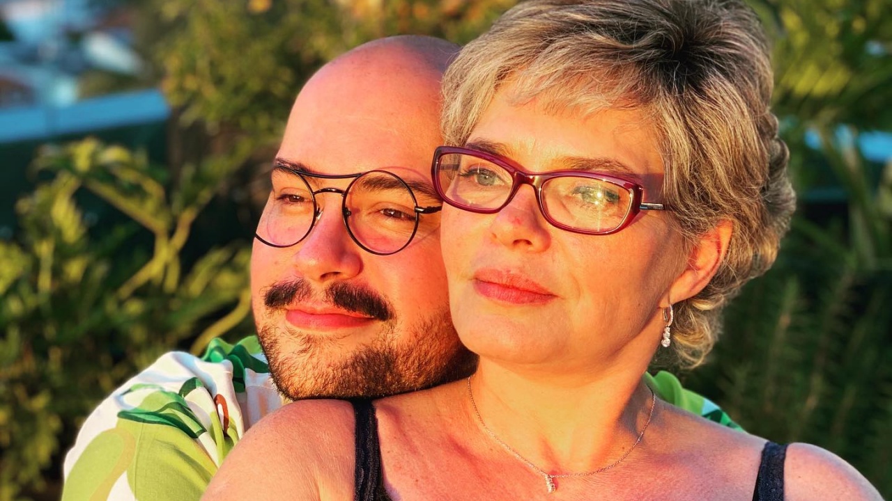 Mãe de Tiago Abravanel mostra apoio ao filho após desabafo no ‘BBB22’: ”Com você até o fim”