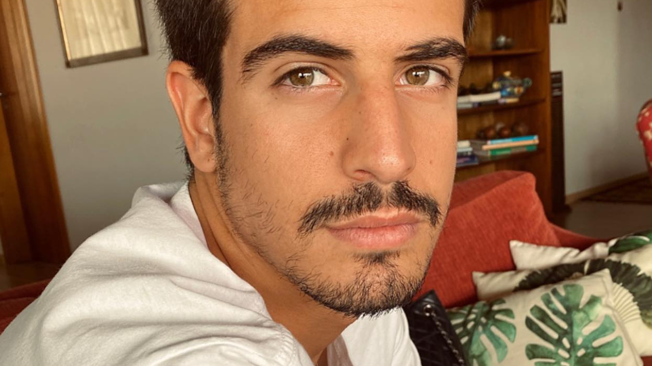 Enzo Celulari relembra Carnavais da infância e explode o fofurômetro: ”Sempre foi lindo”