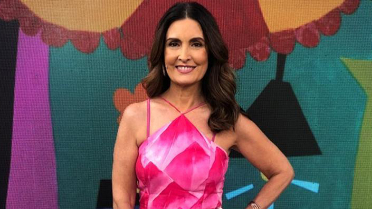 Filha de Fátima Bernardes é clicada de biquíni e corpão vira assunto: ”Gata”