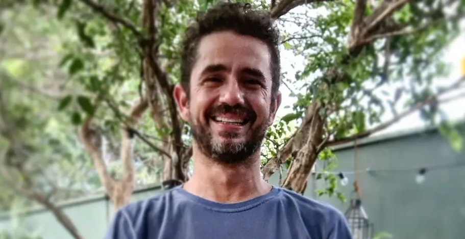 Com foto em família, Felipe Andreoli faz agradecimento ao completar 42 anos