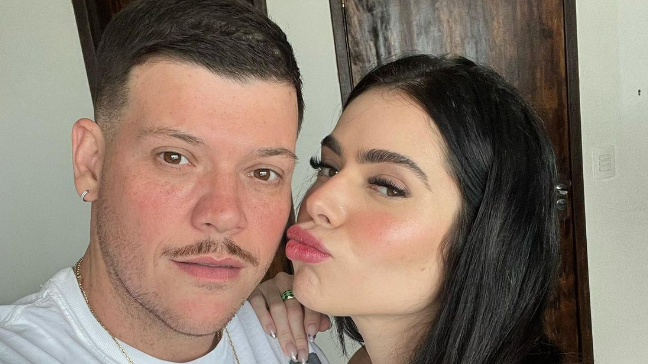 Ferrugem troca declarações de amor com a esposa, Thaís Vasconcellos: ”Minha metade!”