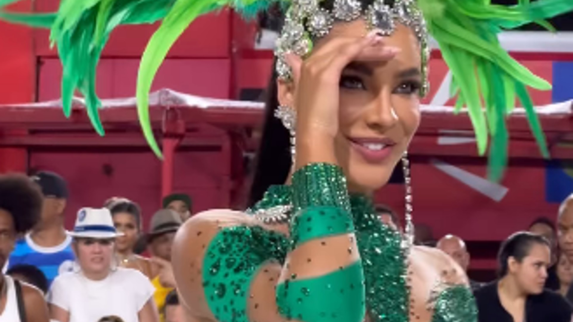 Musa da Grande Rio, Gabriela Versiani perde tapa-sexo na avenida
