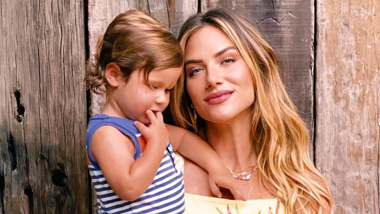 Zyan, filho de Giovanna Ewbank e Bruno Gagliasso, surge sujo de lama e encanta: ”Nada melhor que a natureza”