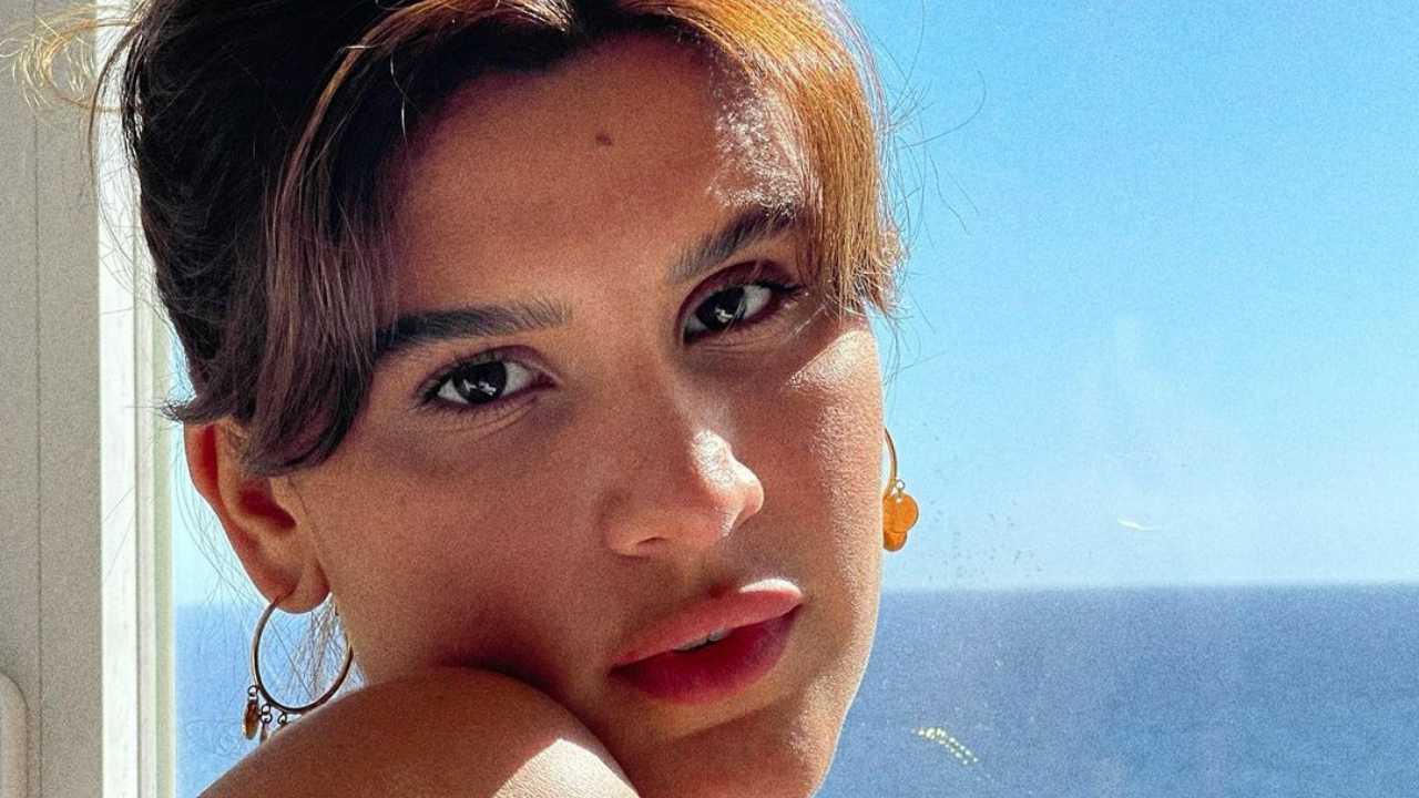 Prestes a completar 22 anos, Giulia Costa anuncia afastamento das redes sociais: ”Preciso de um tempinho só pra mim”