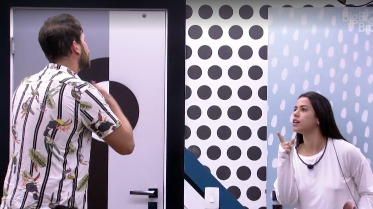 BBB 22: Gustavo discute com Larissa após ouvir conversa da sister e dispara: ”Vai lá, plantinha!”