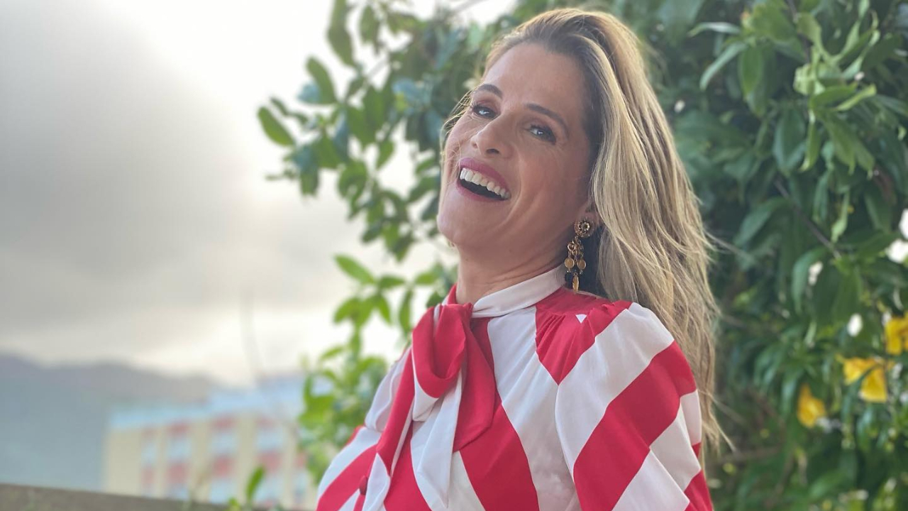 Ingrid Guimarães abre álbum de fotos da viagem em Fernando de Noronha: ”O coração ficou”