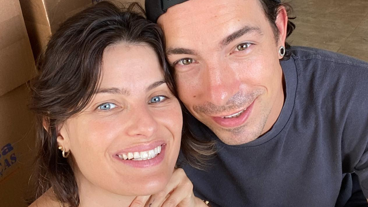 Isabeli Fontana relembra cliques românticos com Di Ferrero: ”Estamos conectados”