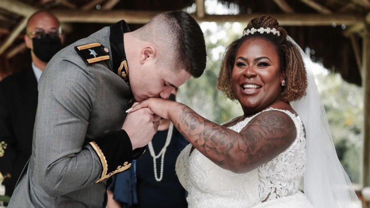 Jojo Todynho conta detalhes de seu casamento e exalta o marido, Lucas Souza: ”É o meu maior admirador”