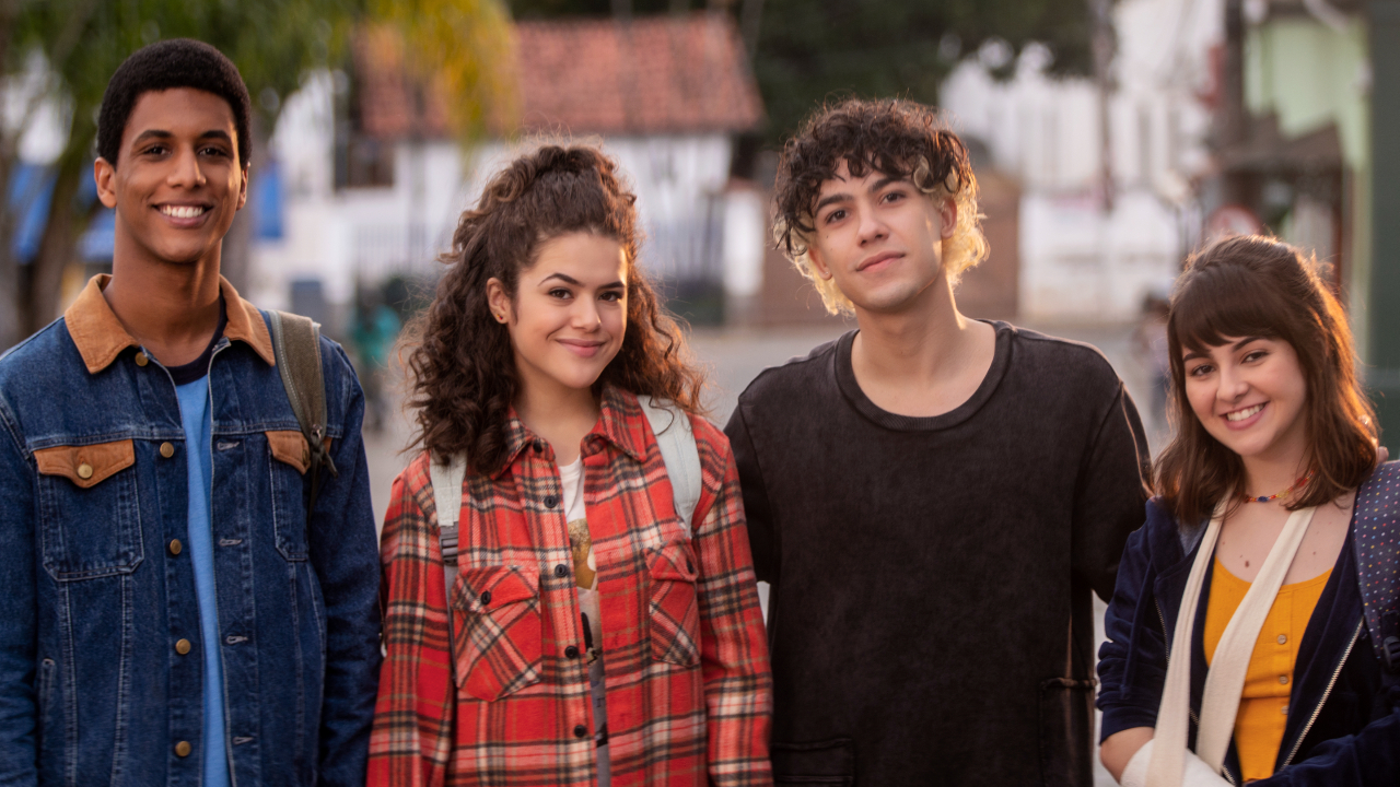 Klara Castanho divide cliques inéditos da série De Volta Aos 15: ”Tá chegando”