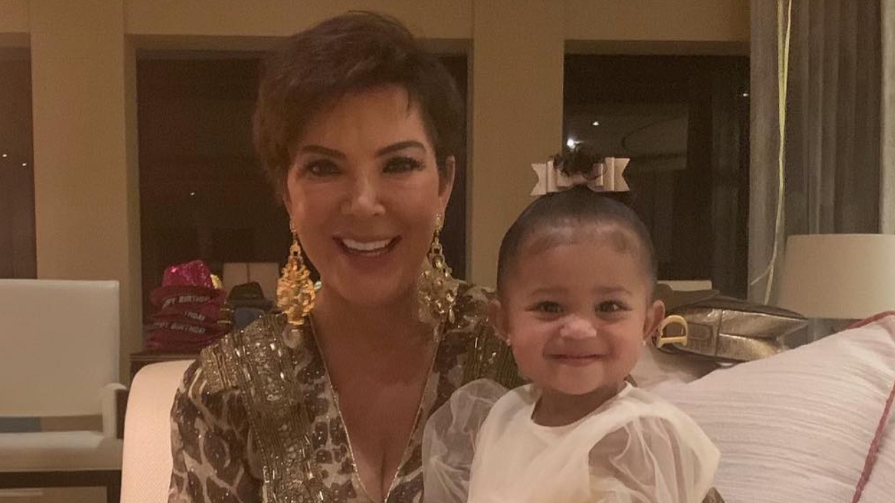 Kris Jenner celebra o aniversário de 4 anos da neta, Stormi: ”Luz das nossas vidas”
