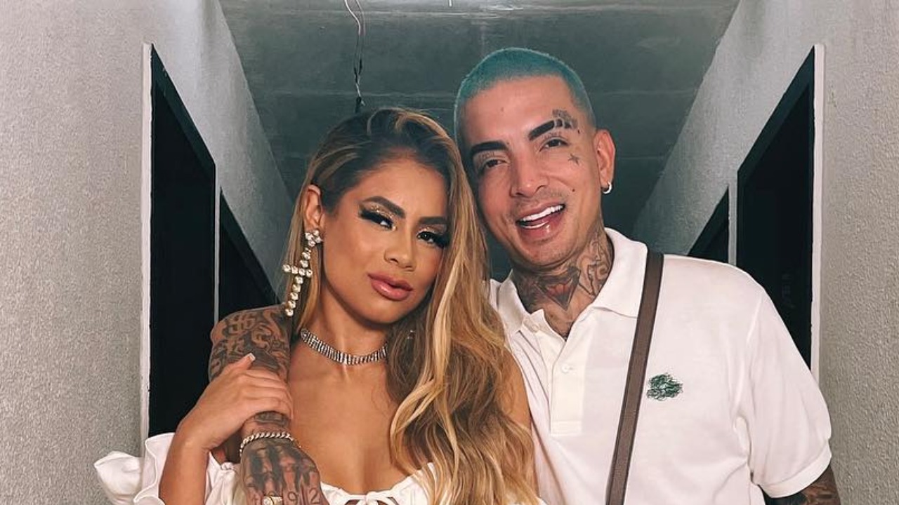MC Guimê tatua o rosto da esposa, Lexa, e cantora se derrete pela homenagem: ”Presente de aniversário”