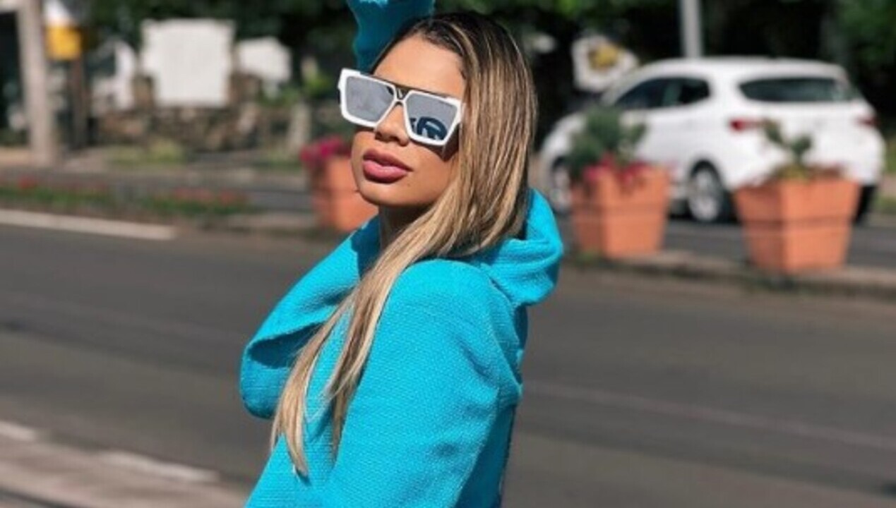 Lexa posta vídeo dançando para anunciar seus blocos de Carnaval