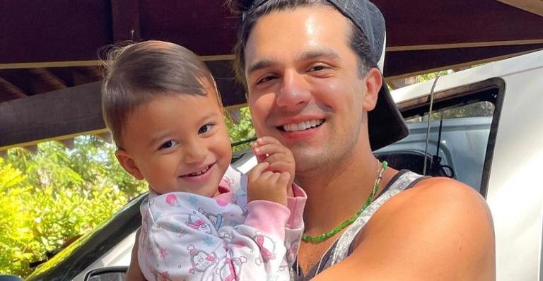 Luan Santana emociona ao parabenizar a afilhada, Sophie: ”Não sabia que era possível amar desse jeito”