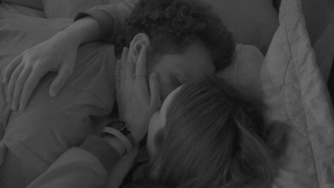 BBB 22: Lucas e Eslovênia falam sobre clima quente na cama: ”Você teve mais controle”