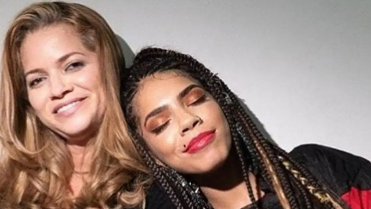 BBB 22: Alba Michele, mãe de Maria, pede empatia após expulsão da filha do reality: ”A gente não precisa mais de linchamento”