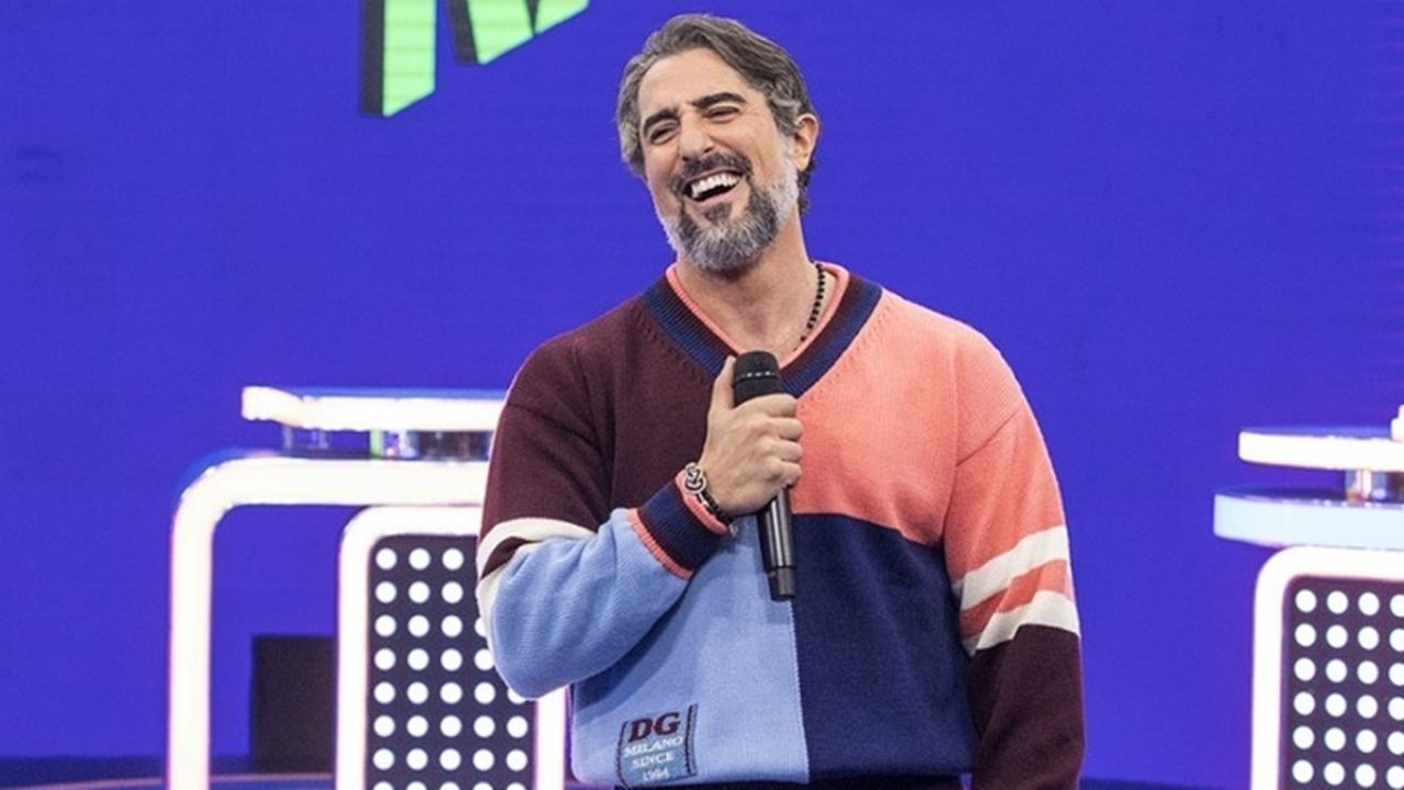 Marcos Mion relembra seus trabalhos na TV em brincadeira nas redes sociais