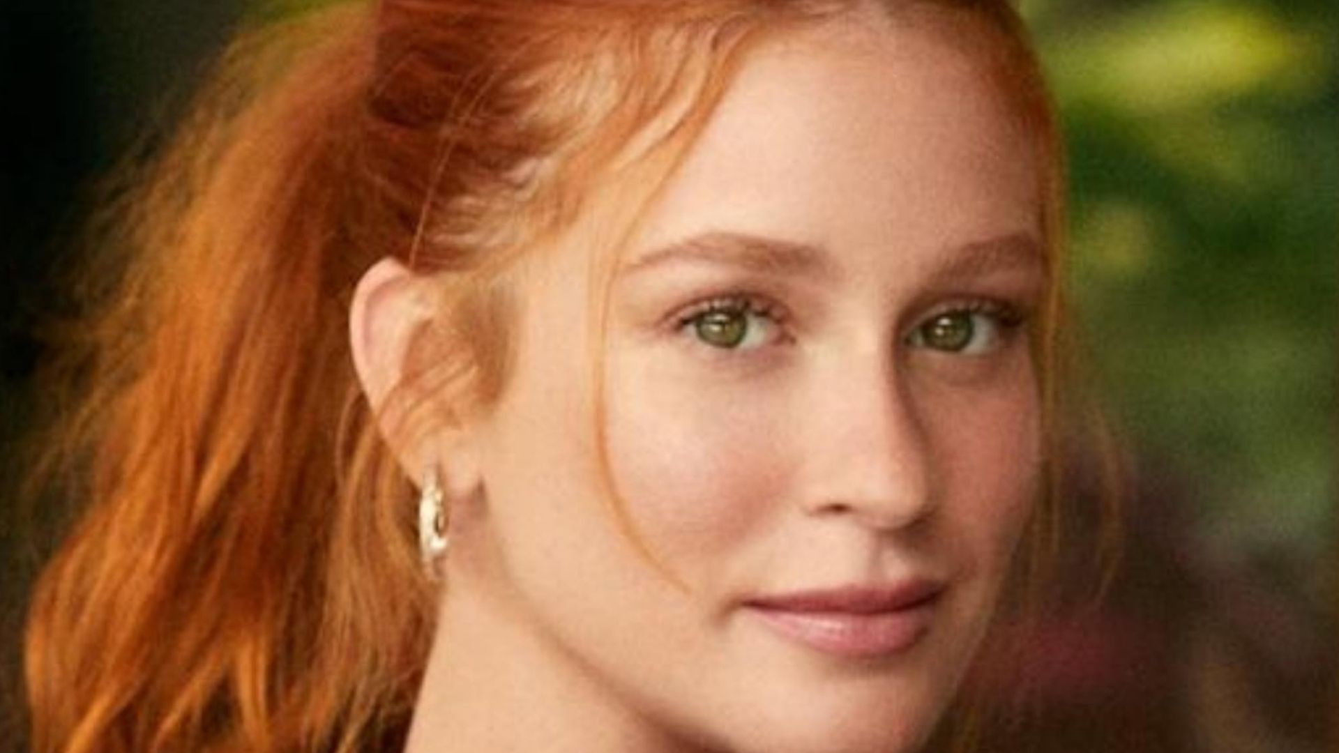 Marina Ruy Barbosa surge com novo visual e impressiona internautas