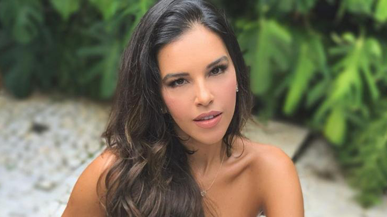 Com look sexy, Mariana Rios eleva a temperatura no Instagram: ”Tigresa”
