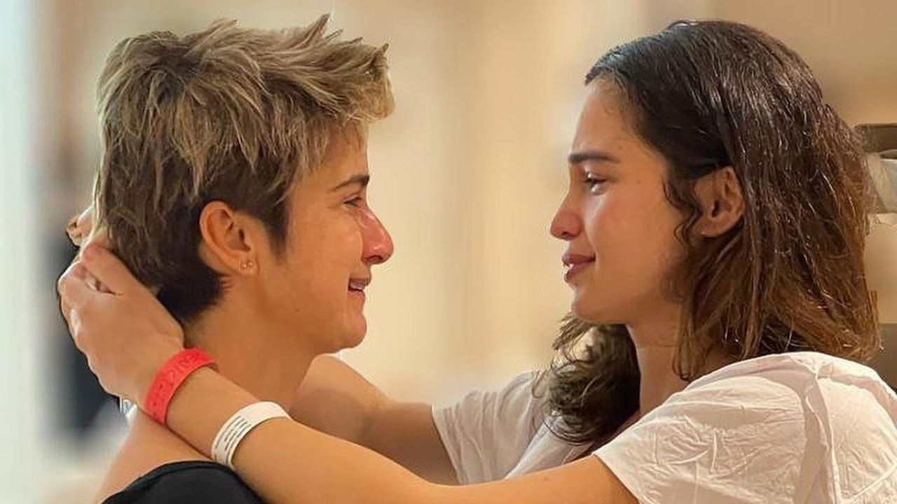 Nanda Costa relembra parto das filhas gêmeas com Lan Lanh: ”Sagrado feminino”