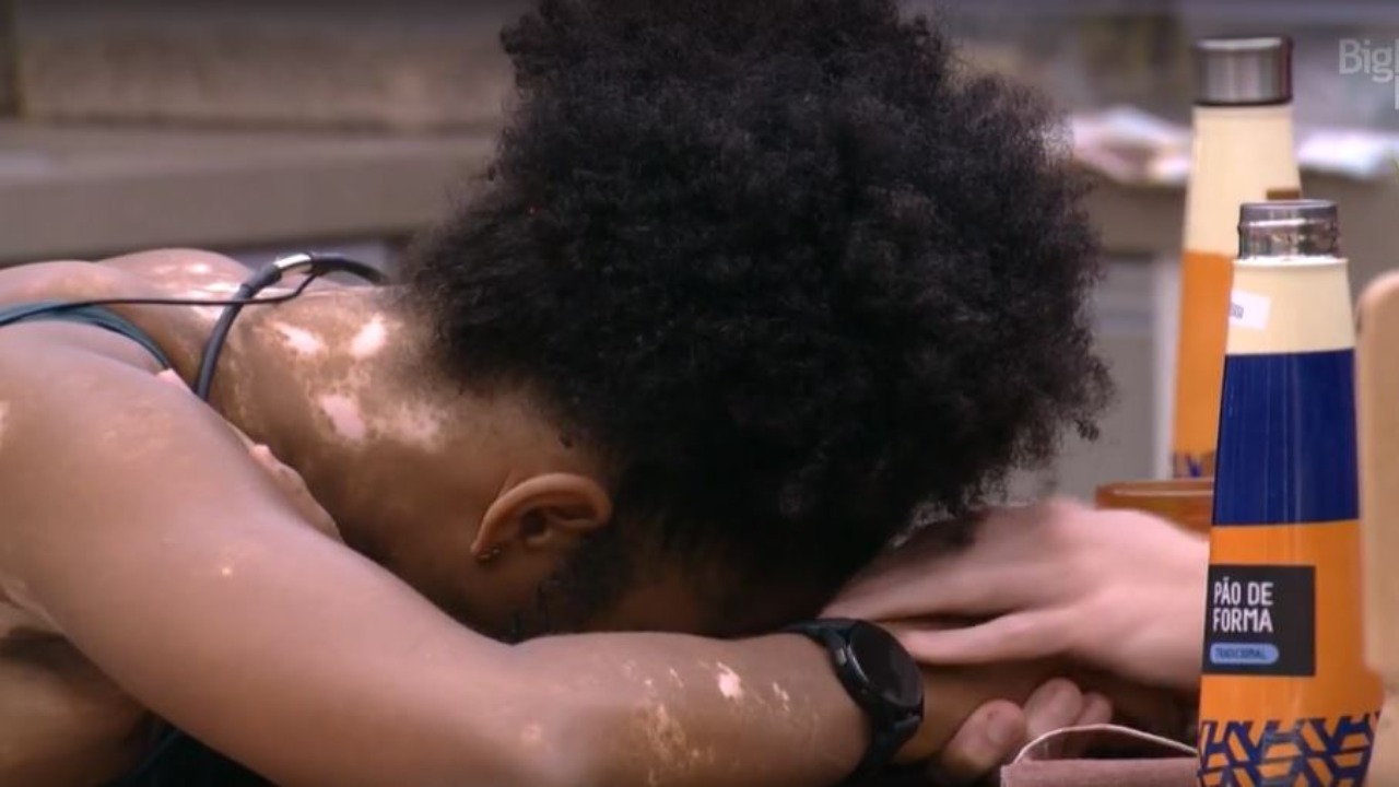 BBB 22: Desesperada, Natália chora muito após expulsão de Maria: ”Não queria que ela fosse desclassificada”