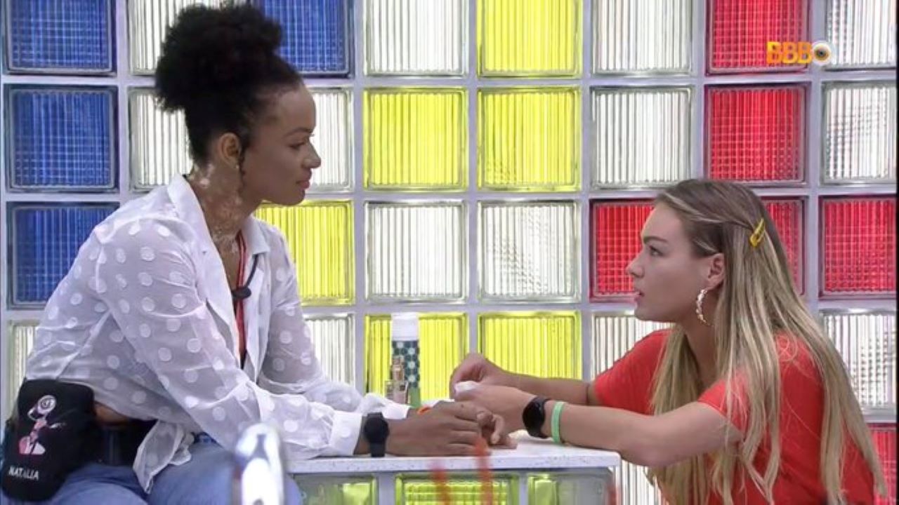 BBB 22: Bárbara tenta unir forças com Natália contra brother