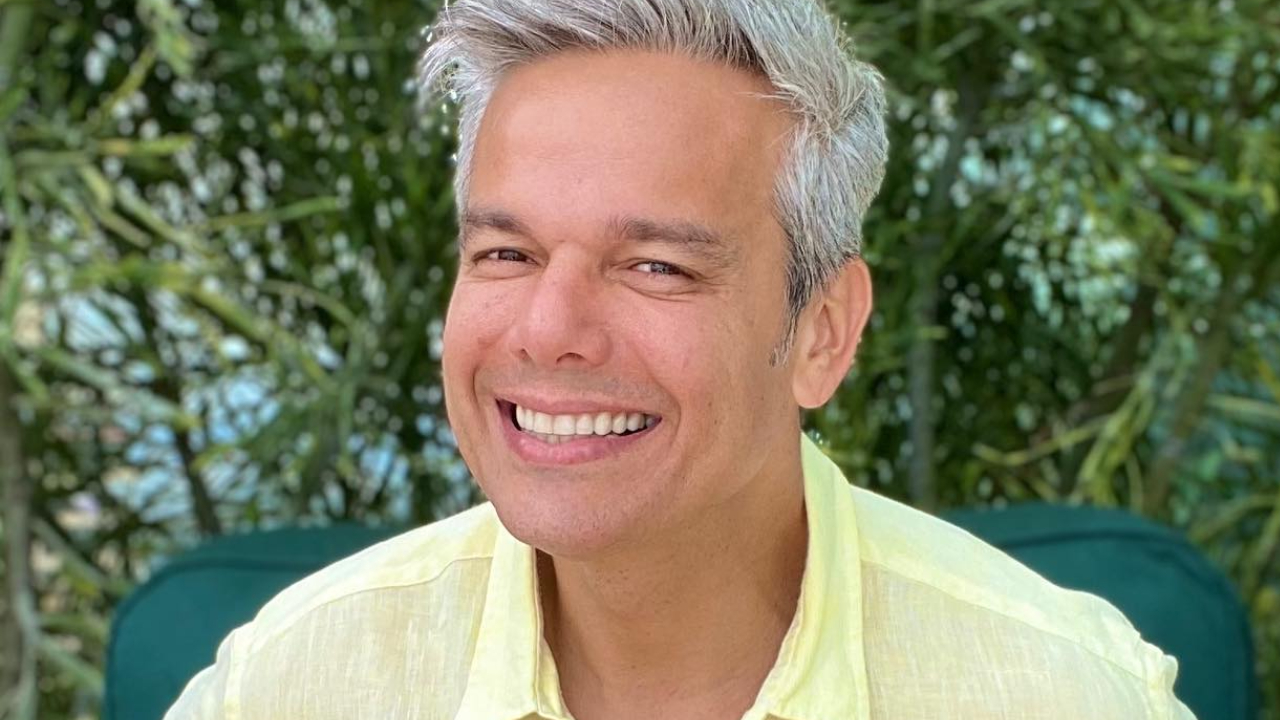 Após anos na Globo, Otaviano Costa oficialmente entra para o SBT: ”Um novo ciclo”