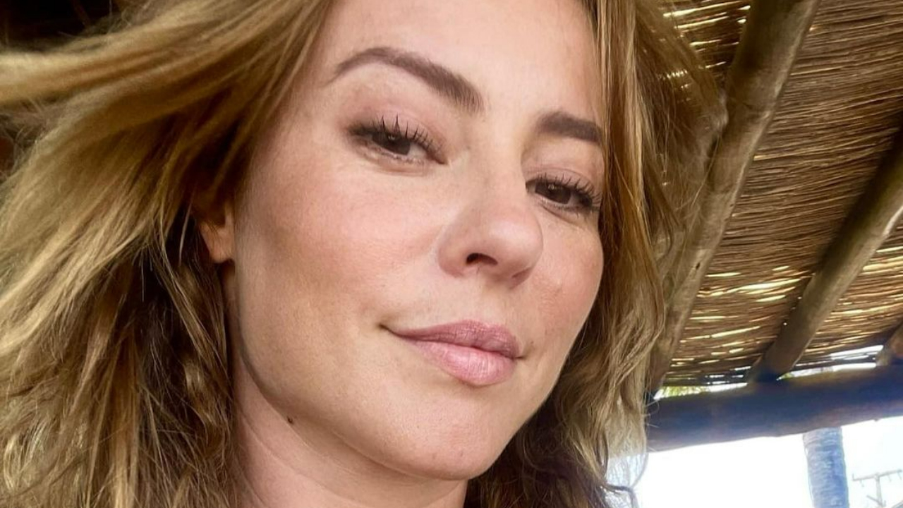 Em clima de TBT, Paolla Oliveira relembra cliques de Canavais passados: ”Com saudade”