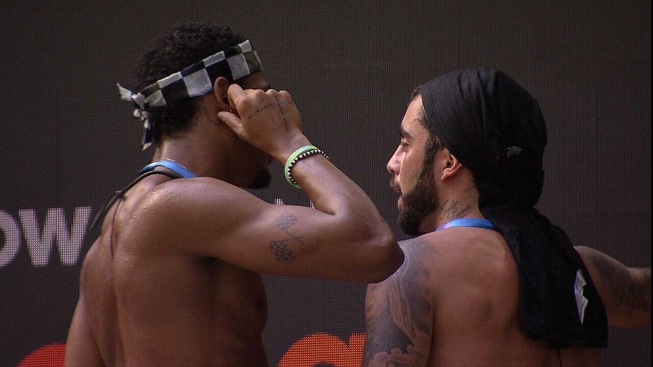 BBB 22: Pedro Scooby e Paulo André vencem prova do anjo e escolhem monstros