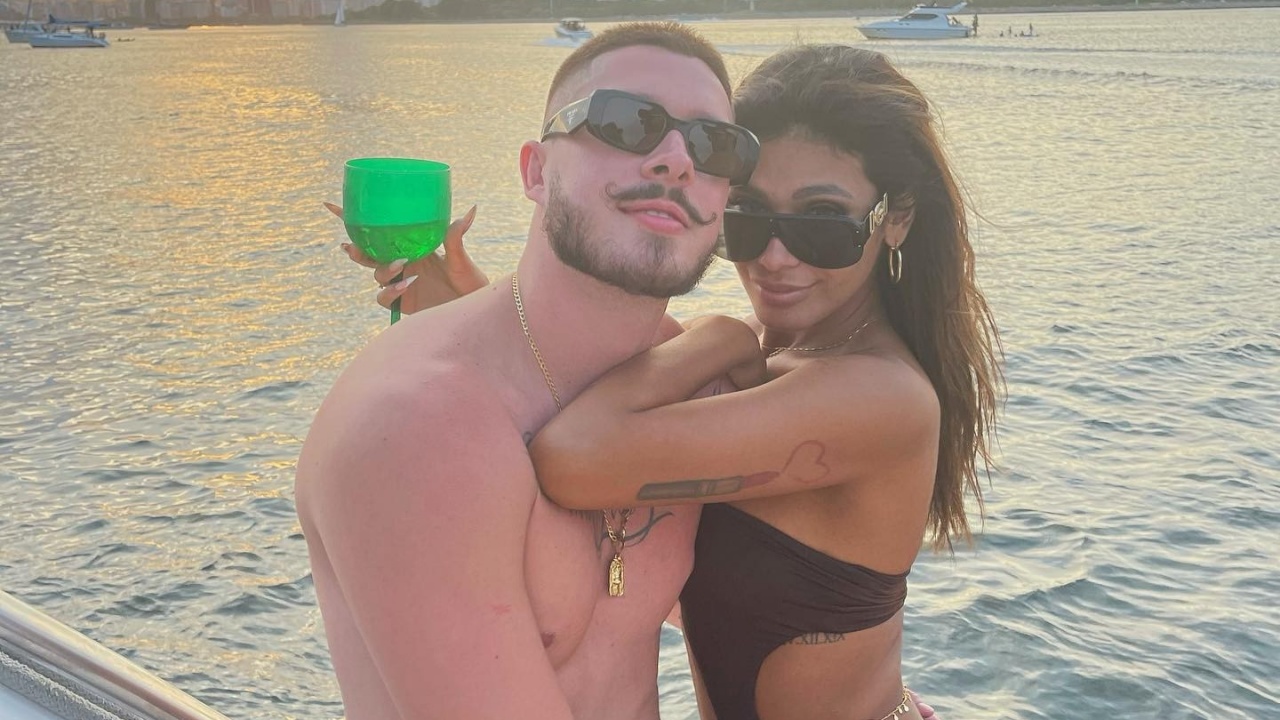 Pocah se declara no aniversário do noivo, Ronan Souza: ”Te amo por toda a minha vida”