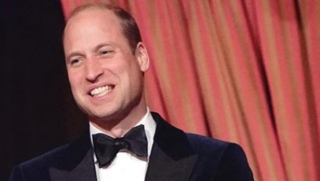 Príncipe William faz visitas em seu primeiro dia de viagem para Dubai