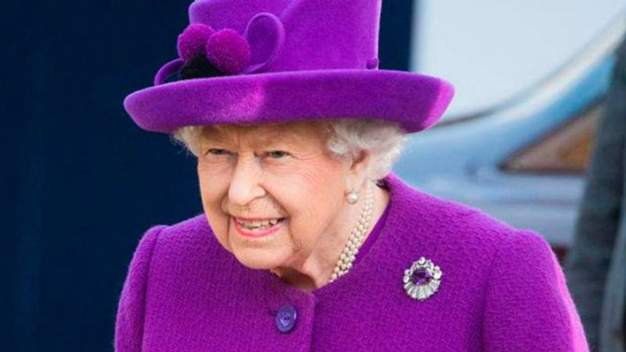 Com covid, Rainha Elizabeth II cancela compromissos em Londres