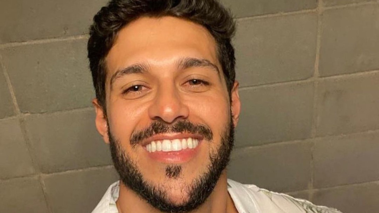 BBB 22: Mesmo eliminado, Rodrigo é citado no Jogo da Discórdia e brinca: ”Tadeu, posso falar?”