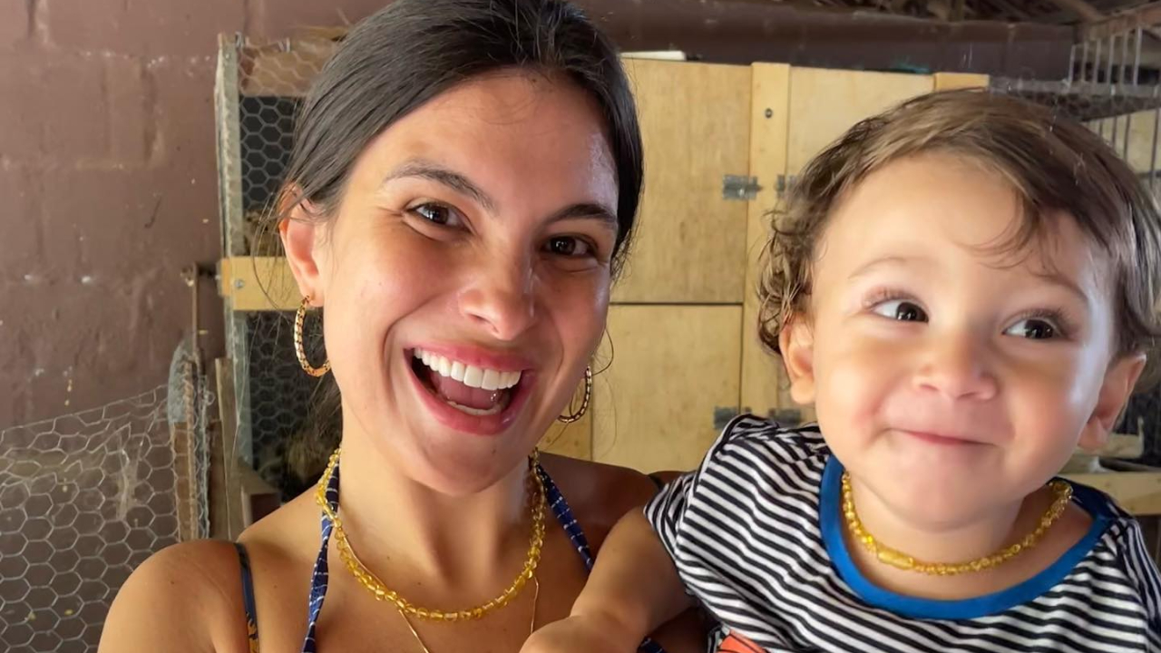 Kamilla Salgado mostra Bento sendo super carinhoso com ela: ”Coisa de Deus”