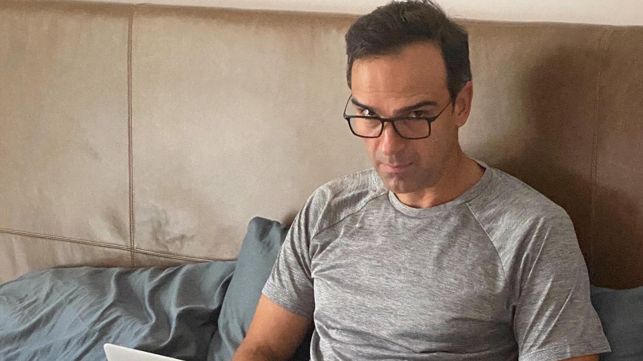 Tadeu Schmidt e Boninho se divertem com discurso de eliminação: ”Vem fazer cantoria aqui fora”