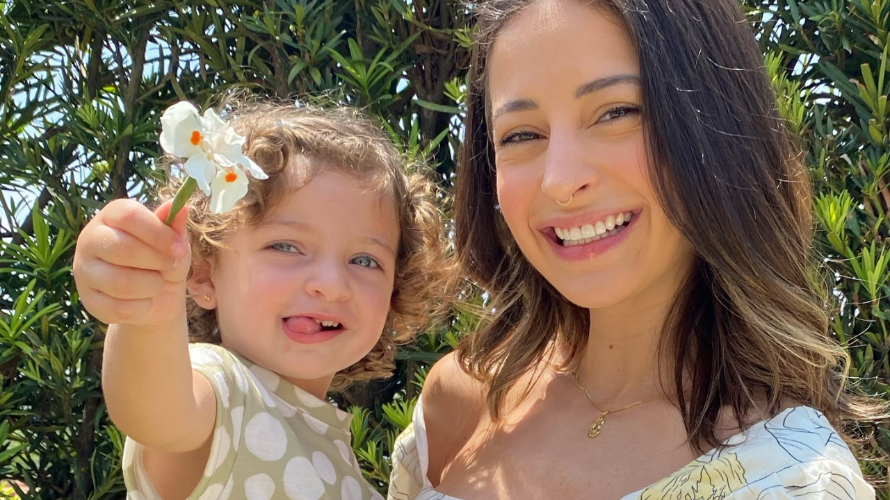 Tamy Contro se derrete muito no aniversário de Marieva: ”Minha pessoa preferida”