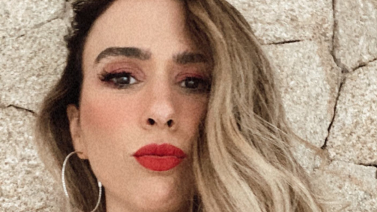 Tatá Werneck encanta ao compartilhar clique fofo com a filha: ”Meu solzinho”