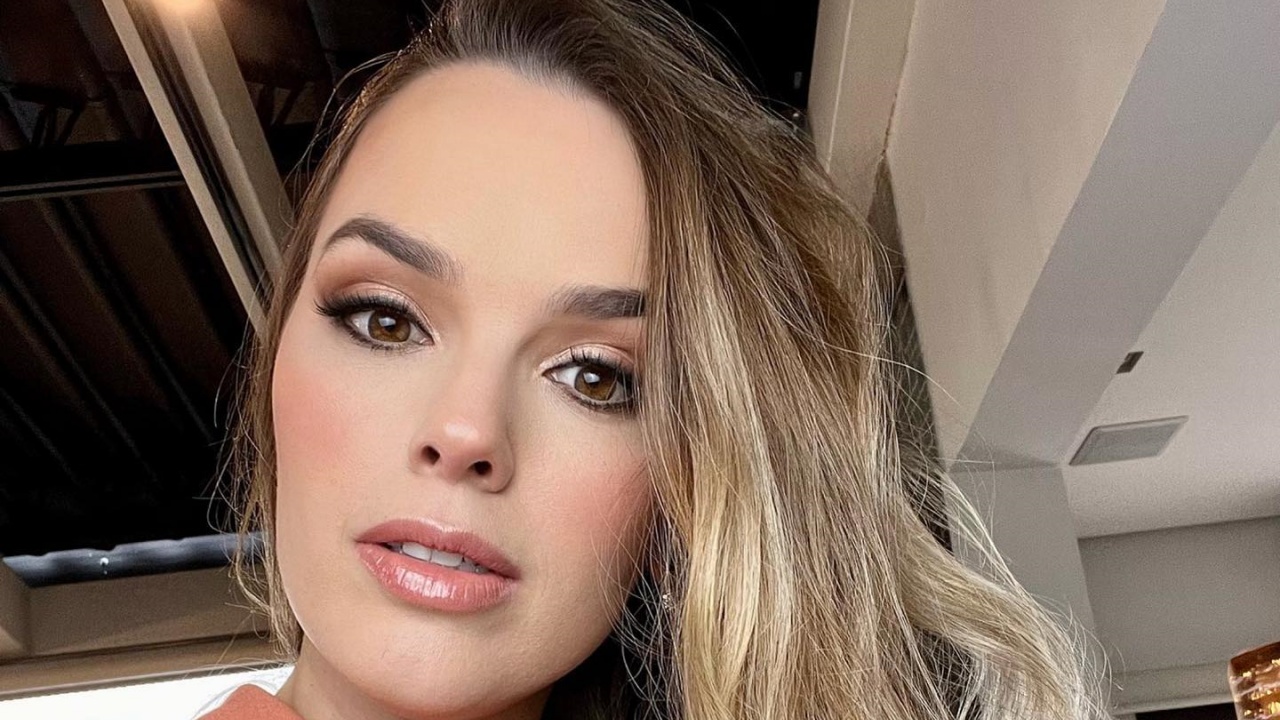 Thaeme Mariôto mostra retrospectiva da filha caçula, Ivy: ”Olha como tá mudando”