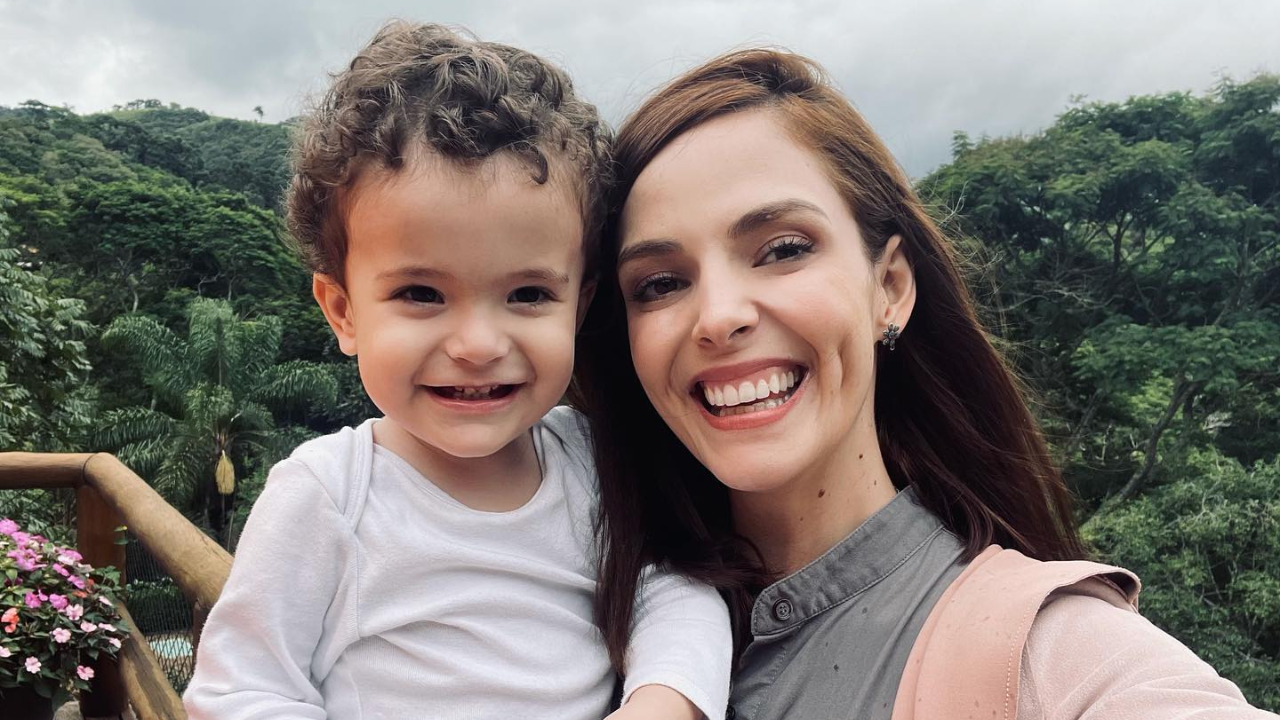 Divorciada, Titi Müller desabafa sobre a falta de ter uma pessoa para registrar momentos dela com o filho