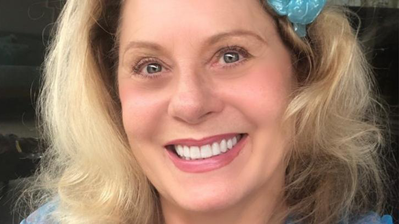 Vera Fischer impressiona de biquíni em foto na Bahia: ‘Linda demais’