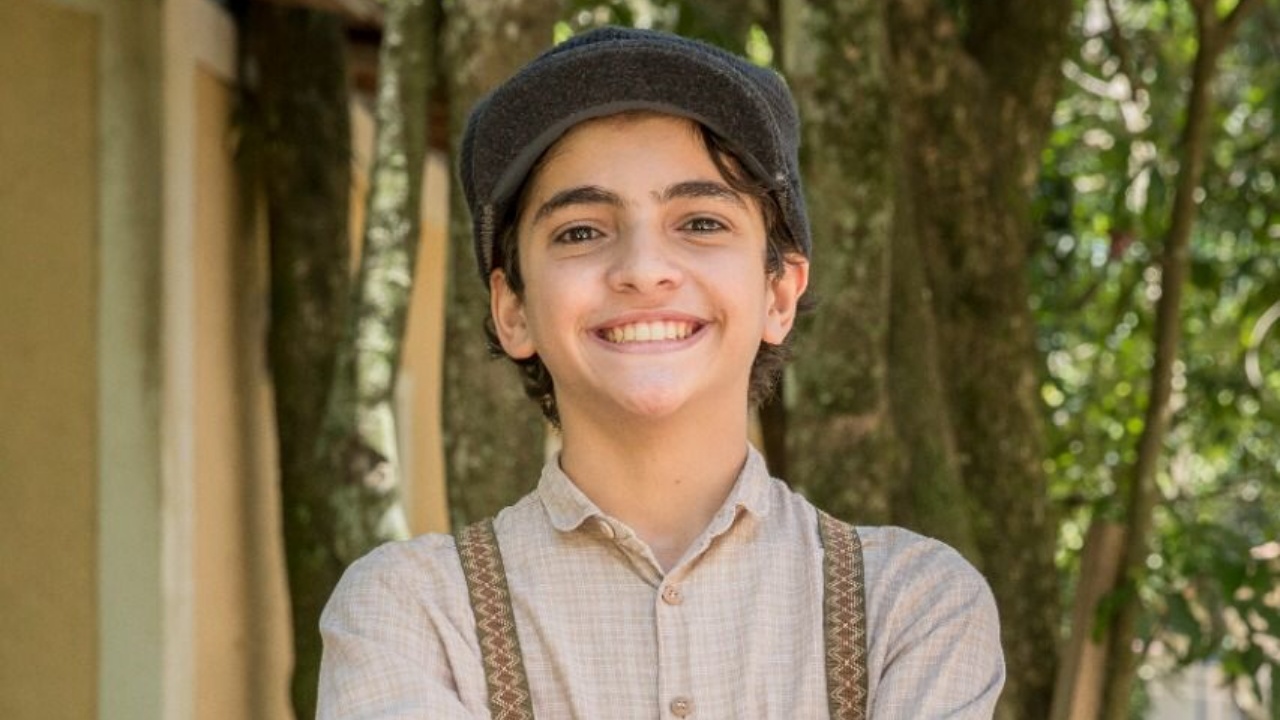 Vinícius Pieri celebra sua estreia na Globo com a novela ‘Além da Ilusão’: ”Um trabalho muito importante”