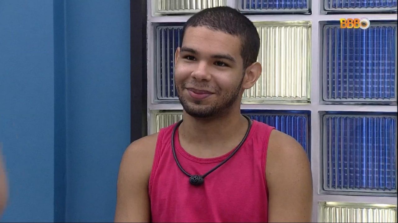BBB 22: Vyni revelou sua sexualidade para família um dia antes de entrar no Big Brother