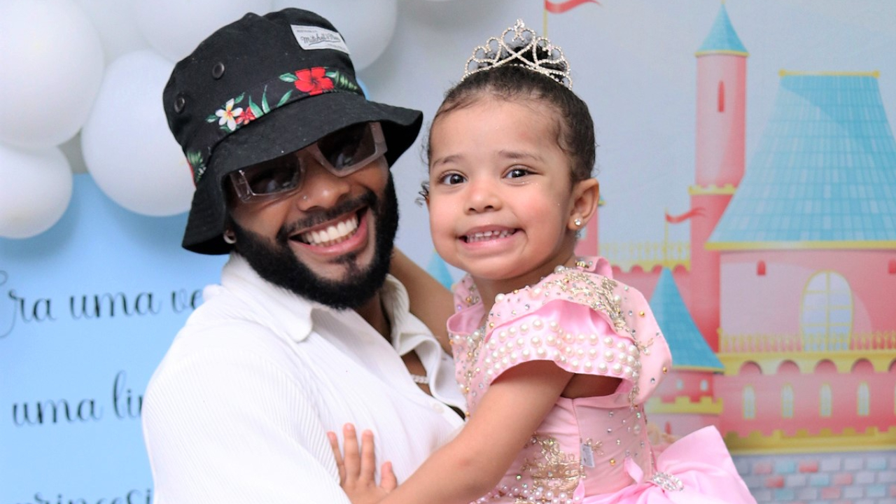 MC Zaac faz festinha para celebrar o aniversário da filha; confira fotos exclusivas