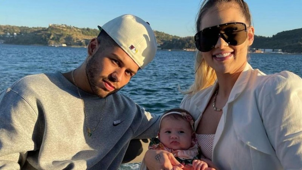 Zé Felipe se derrete ao publicar momento especial em família: ”Meus amores”