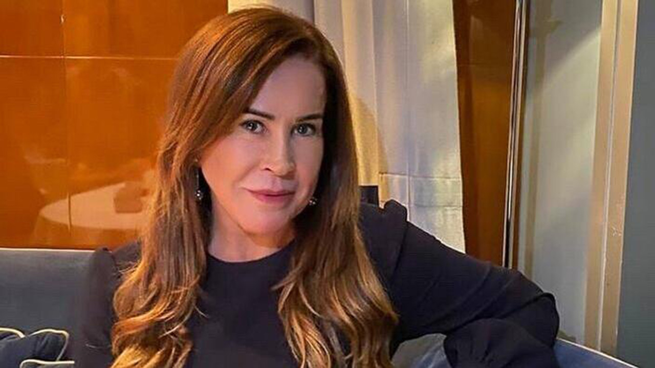 Zilu Camargo causa rebuliço ao exibir tatuagem ousada nos seios